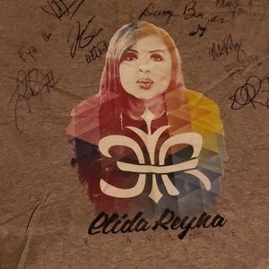 Autographed Elida Reyna tshirt